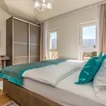 Villa Salvia - New Near Split