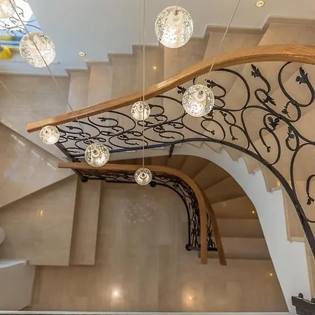 Villa Salvia - New Near Split *