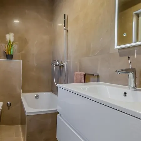 Villa Salvia - New Near Split *
